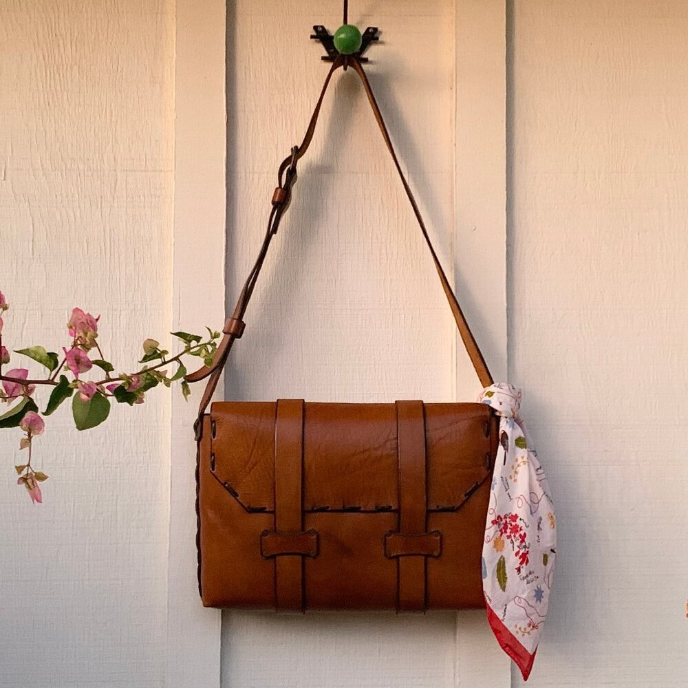 Vintage French leather briefcase messenger attache book bag - Picture 2 of 16